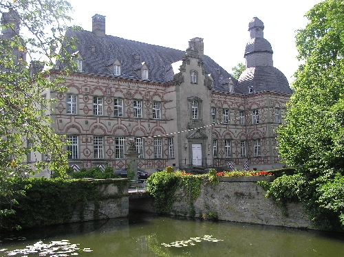 Bauwerksprüfung über die Schäden und den Zustand der Dachkonstruktion, Gymnasium Schloss Overhagen
